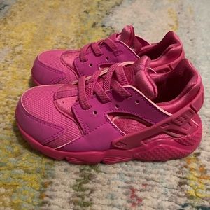 Hot pink Nike Huaraches